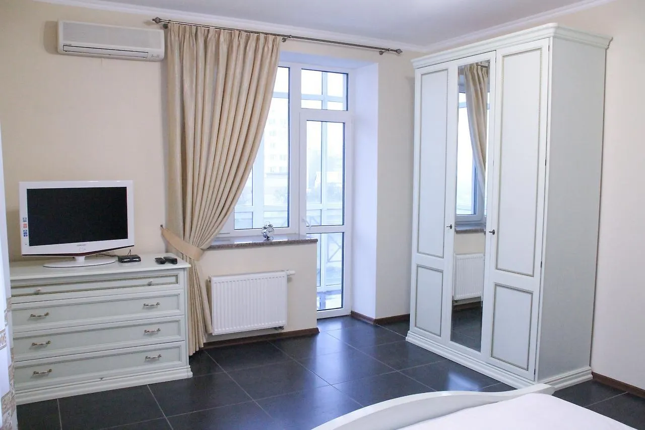Apartment On Lukyanovska Kiev