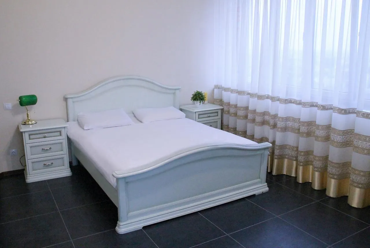 Apartment On Lukyanovska Kiev