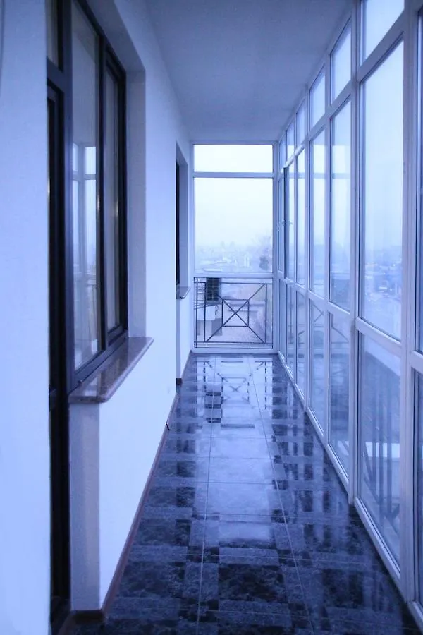 Apartment On Lukyanovska 키예프