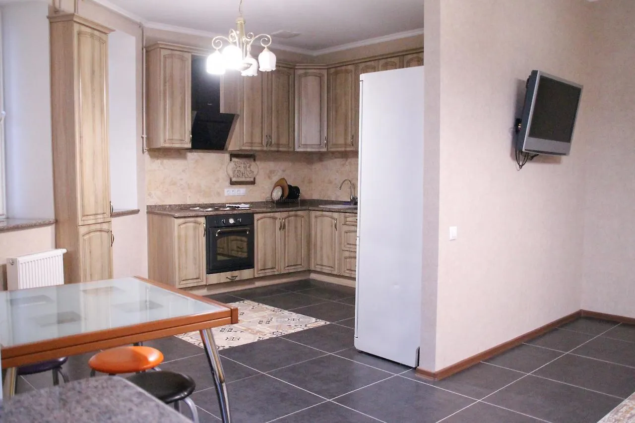 Apartment On Lukyanovska 키예프